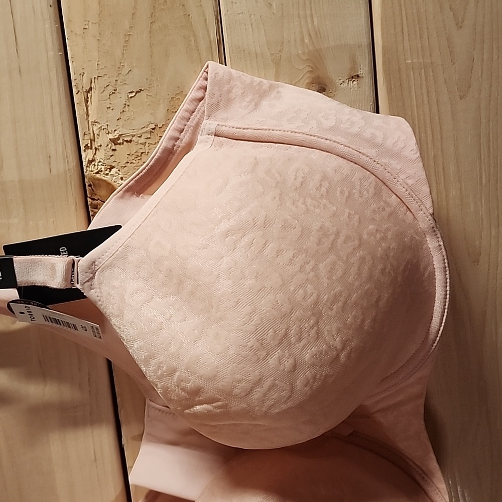 TORRID CURVE T Shirt Bra Lightly Lined Size 42C NWT pink - Picture 2 of 9